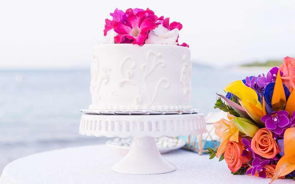 Hengerelt fehér fondant esküvői tortákhoz - Bright White - 2