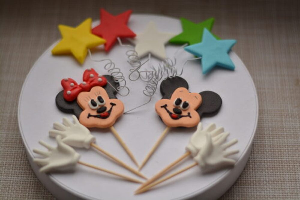 Cukor 2D (kétdimenziós) díszítőpálcák Mickey & Minnie -