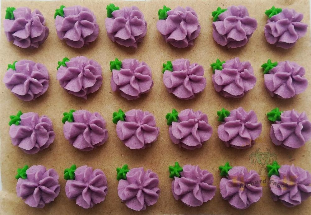 Cukorvirág díszek tálcán – 16-os - Fagoš